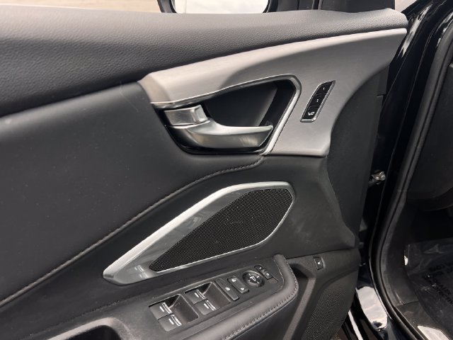 Used 2023 Acura RDX AWD image 9