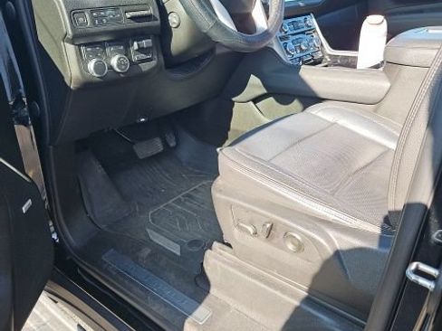Used 2021 GMC Yukon Denali w/ Denali Premium Package AWD/4WD image 6