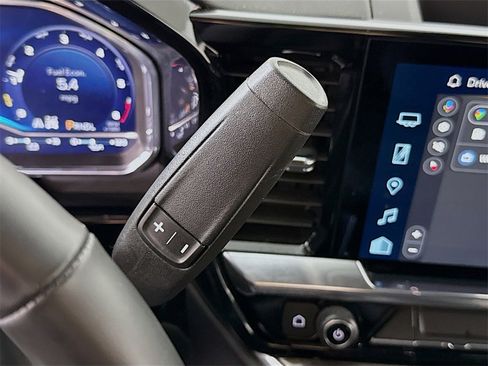 Used 2025 Chevrolet Silverado 2500 LTZ w/ LTZ Convenience Package image 10