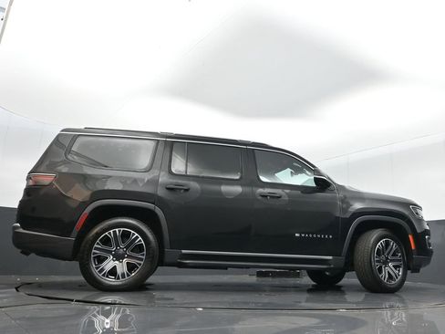 Used 2022 Jeep Wagoneer Series III w/ Flexible Seating Group image 39
