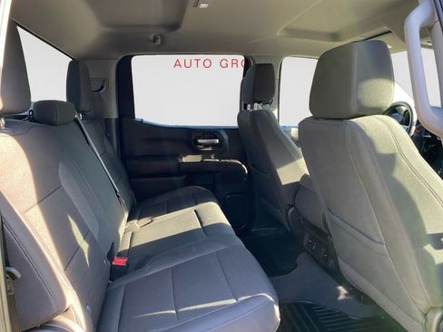 Used 2025 Chevrolet Silverado 1500 Custom Trail Boss w/ LPO, Dark Essentials Package AWD/4WD image 12