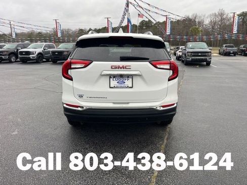 Used 2024 GMC Terrain SLT FWD image 32