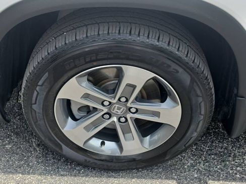 Used 2024 Honda Pilot EX-L image 9
