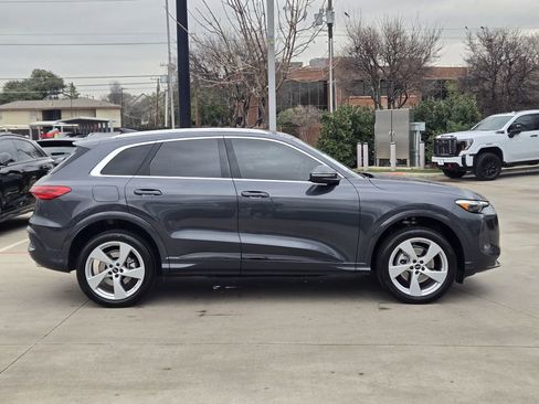 Certified 2025 Audi Q5 Premium Plus w/ Premium Plus image 5