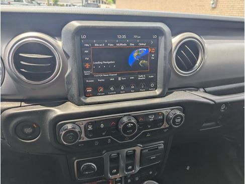 Used 2021 Jeep Wrangler Rubicon AWD/4WD image 15