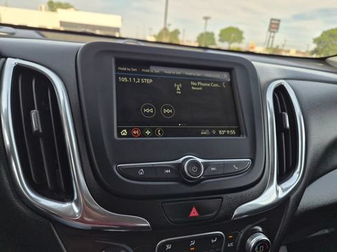 Used 2019 Chevrolet Equinox LT w/ Driver Convenience Package FWD image 18