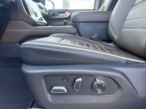 New 2026 GMC Yukon XL Denali Ultimate AWD/4WD image 16