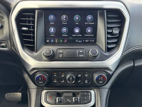 Used 2023 GMC Acadia SLT image 15
