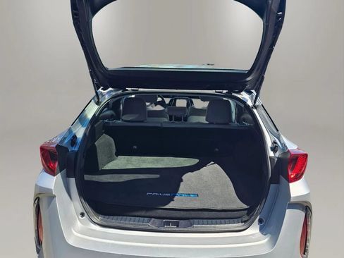 Used 2021 Toyota Prius Prime XLE w/ Carpet Mat Package (TMS) FWD image 32