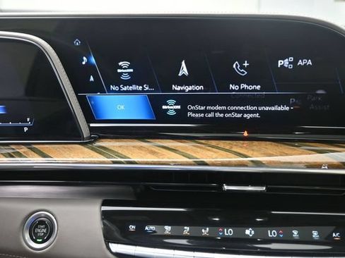 Used 2022 Cadillac Escalade ESV Sport Platinum AWD/4WD image 11