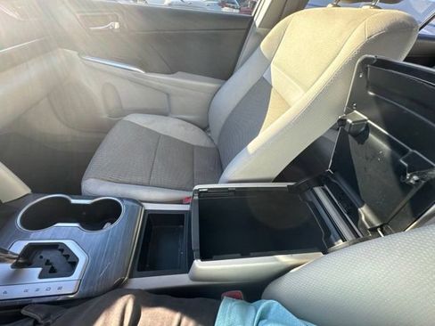 Used 2013 Toyota Camry LE FWD image 30