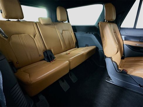 Used 2022 Ford Expedition Max Platinum image 22