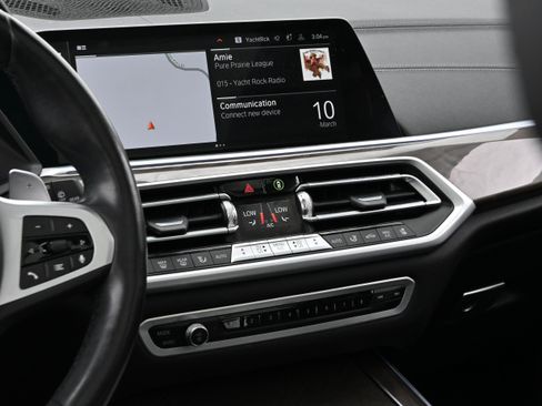 Used 2023 BMW X5 sDrive40i w/ M Sport Package image 23