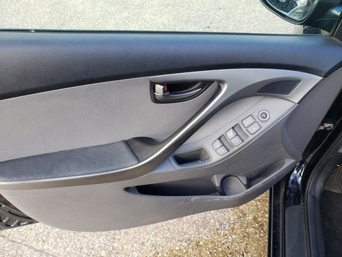 Used 2013 Hyundai Elantra GLS image 14