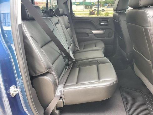 Used 2018 Chevrolet Silverado 1500 LT w/ LPO, Black Pack AWD/4WD image 15