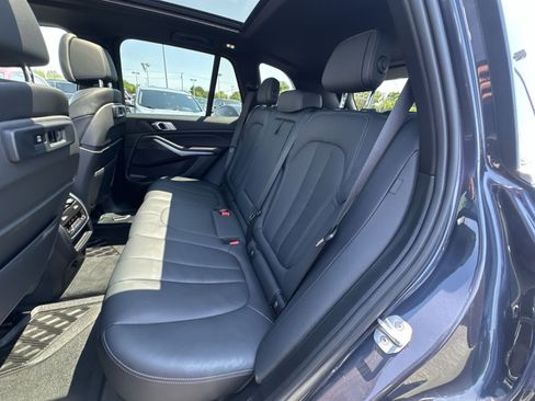 Used 2022 BMW X5 xDrive40i w/ Luxury Seating Package AWD/4WD image 33