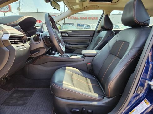 Used 2021 Nissan Altima 2.5 SR w/ SR Premium Package FWD image 11