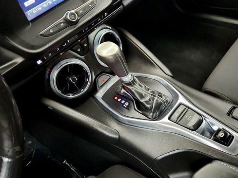 Used 2017 Chevrolet Camaro LT RWD image 16