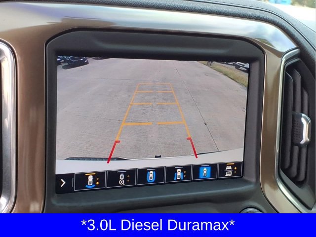 Used 2021 Chevrolet Silverado 1500 High Country w/ Technology Package AWD/4WD image 12