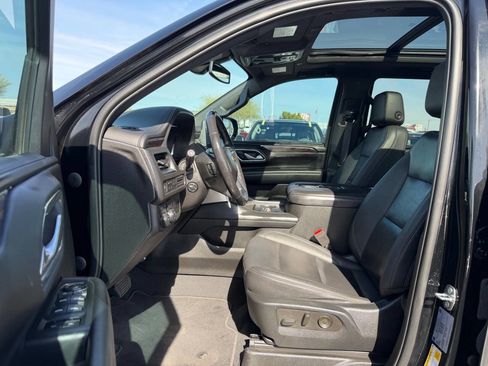 Used 2022 Chevrolet Tahoe LT w/ Luxury Package image 18