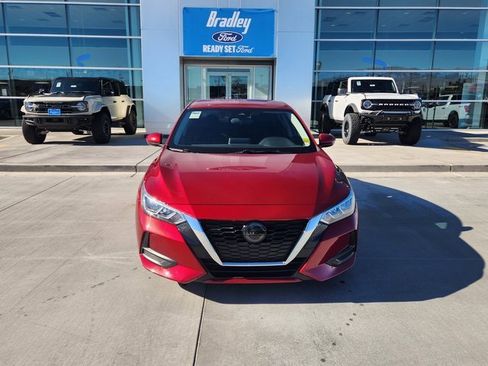 Used 2022 Nissan Sentra SV w/ Trunk Package image 2