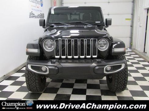 Used 2021 Jeep Gladiator Overland w/ Popular Equipment Package image 2
