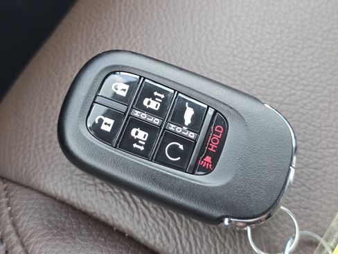 Used 2025 Honda Odyssey Touring image 36