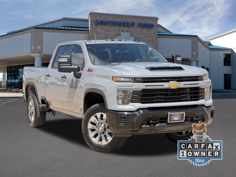 Used 2024 Chevrolet Silverado 2500 Custom w/ Custom Value Package AWD/4WD image 1