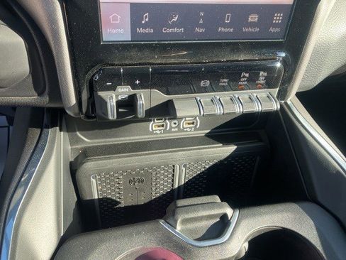 Used 2025 RAM 2500 Laramie image 18