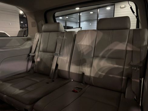 Used 2011 Chevrolet Tahoe LT image 22