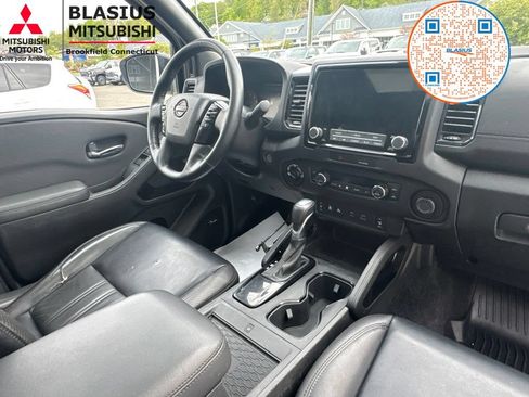 Used 2022 Nissan Frontier PRO-4X AWD/4WD image 42