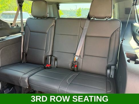Used 2026 GMC Yukon XL Denali w/ Sun & Power Step Package AWD/4WD image 12