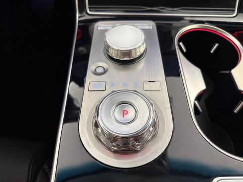 Certified 2025 Genesis GV80 2.5T Standard image 22