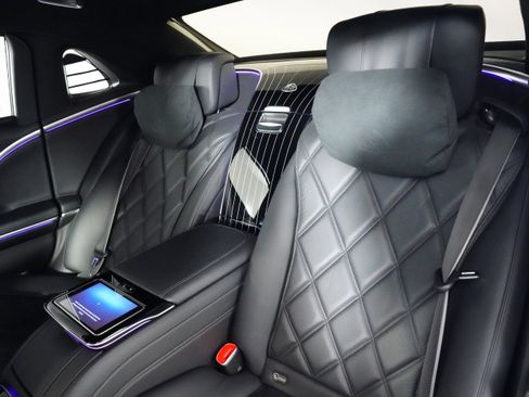 Used 2022 Mercedes-Benz Maybach S 580 4MATIC image 42