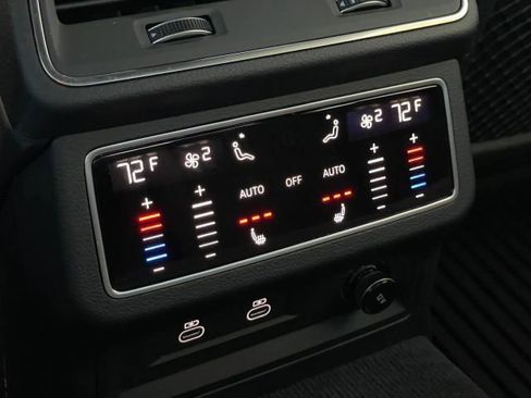 Used 2025 Audi S6 Premium Plus image 47