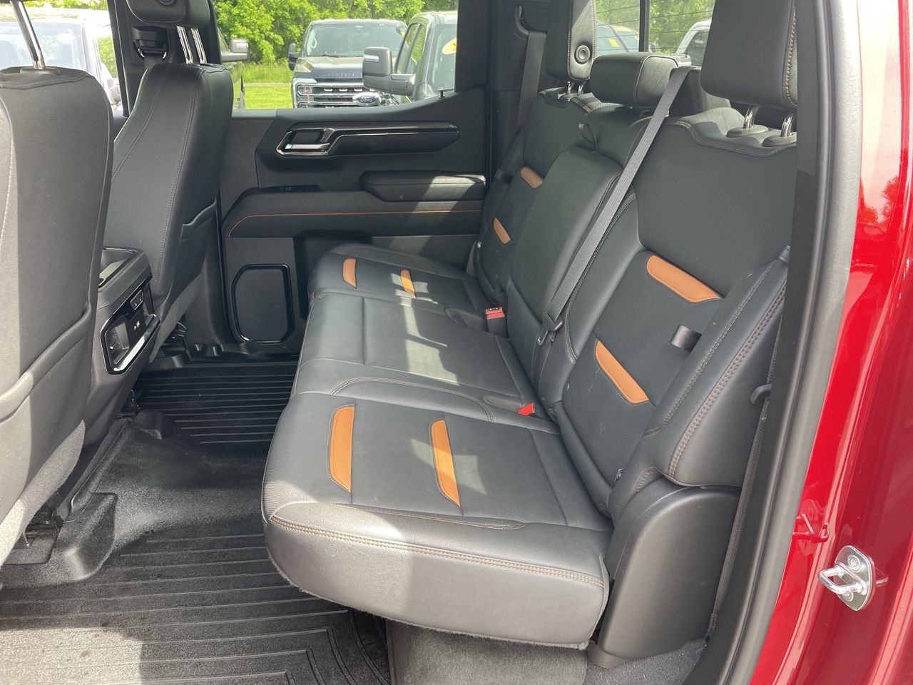 Used 2022 GMC Sierra 1500 AT4 w/ AT4 Preferred Package AWD/4WD image 22