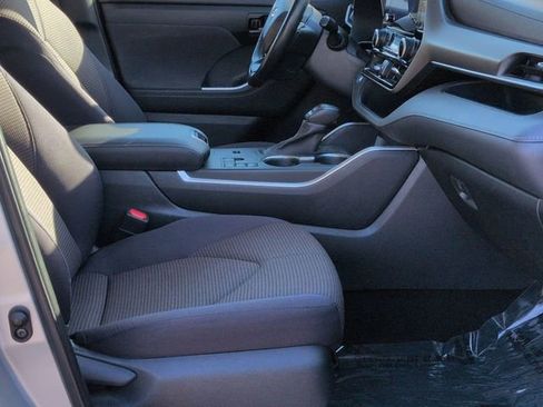 Certified 2023 Toyota Highlander LE image 30