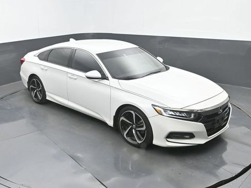 Used 2018 Honda Accord Sport image 13