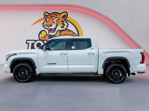 Used 2026 Toyota Tundra Limited AWD/4WD image 8