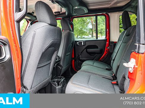 Used 2024 Jeep Wrangler Unlimited Sport AWD/4WD image 19
