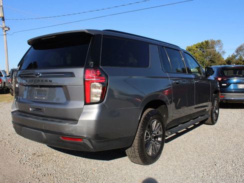 Used 2022 Chevrolet Suburban Z71 image 8
