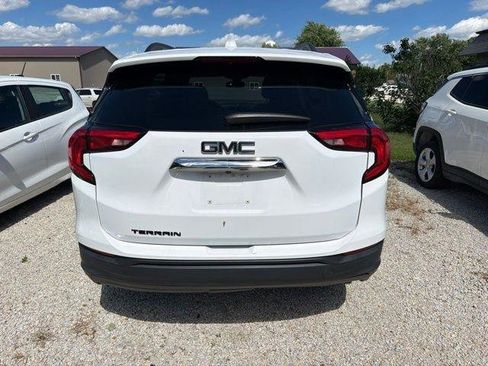 Used 2021 GMC Terrain SLE w/ Driver Convenience Package FWD image 5