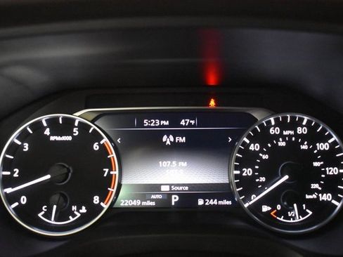 Certified 2023 Nissan Rogue SV image 25