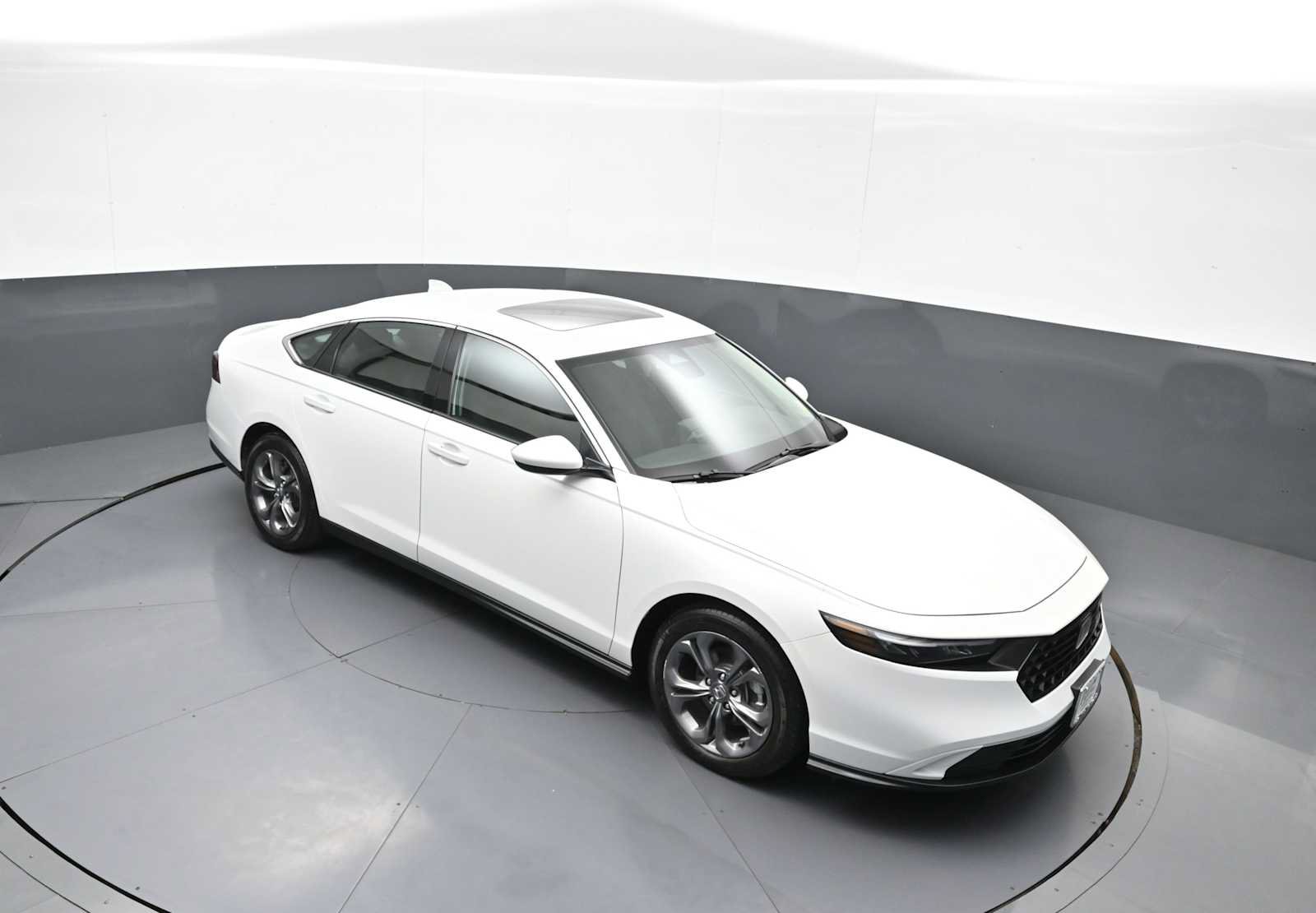 Certified 2024 Honda Accord EX image 35
