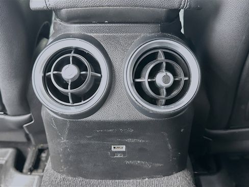 Used 2019 Alfa Romeo Giulia AWD image 16