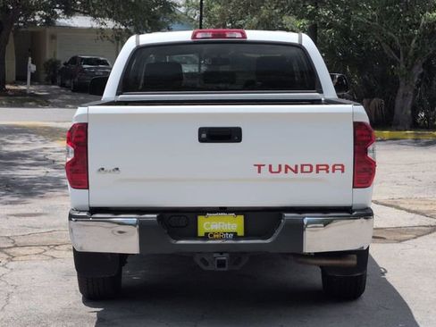 Used 2017 Toyota Tundra SR5 w/ SR5 Upgrade Package AWD/4WD image 6