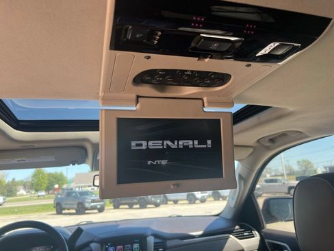 Used 2020 GMC Yukon XL Denali w/ Denali Ultimate Package AWD/4WD image 20