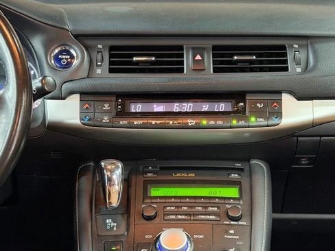 Used 2013 Lexus CT 200h w/ Seat Comfort Pkg FWD image 13