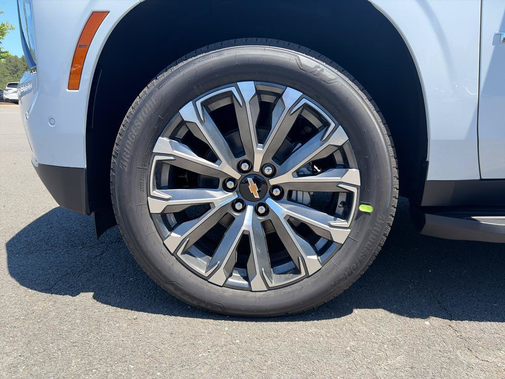 New 2026 Chevrolet Tahoe High Country w/ Sun And Tow Package AWD/4WD image 40
