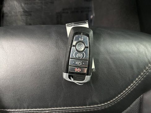 Used 2024 Ford Explorer Platinum w/ Technology Package image 45